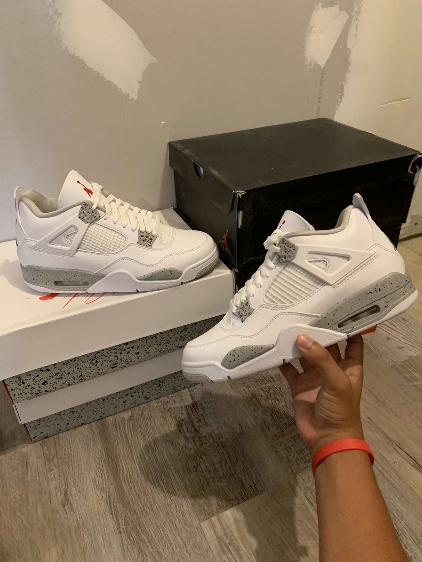 Air Jordan 4 Retro 'White Oreo'